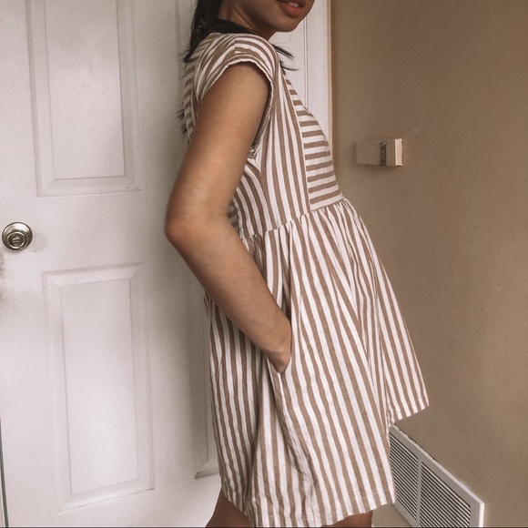 Striped dress - Picture 6 of 9